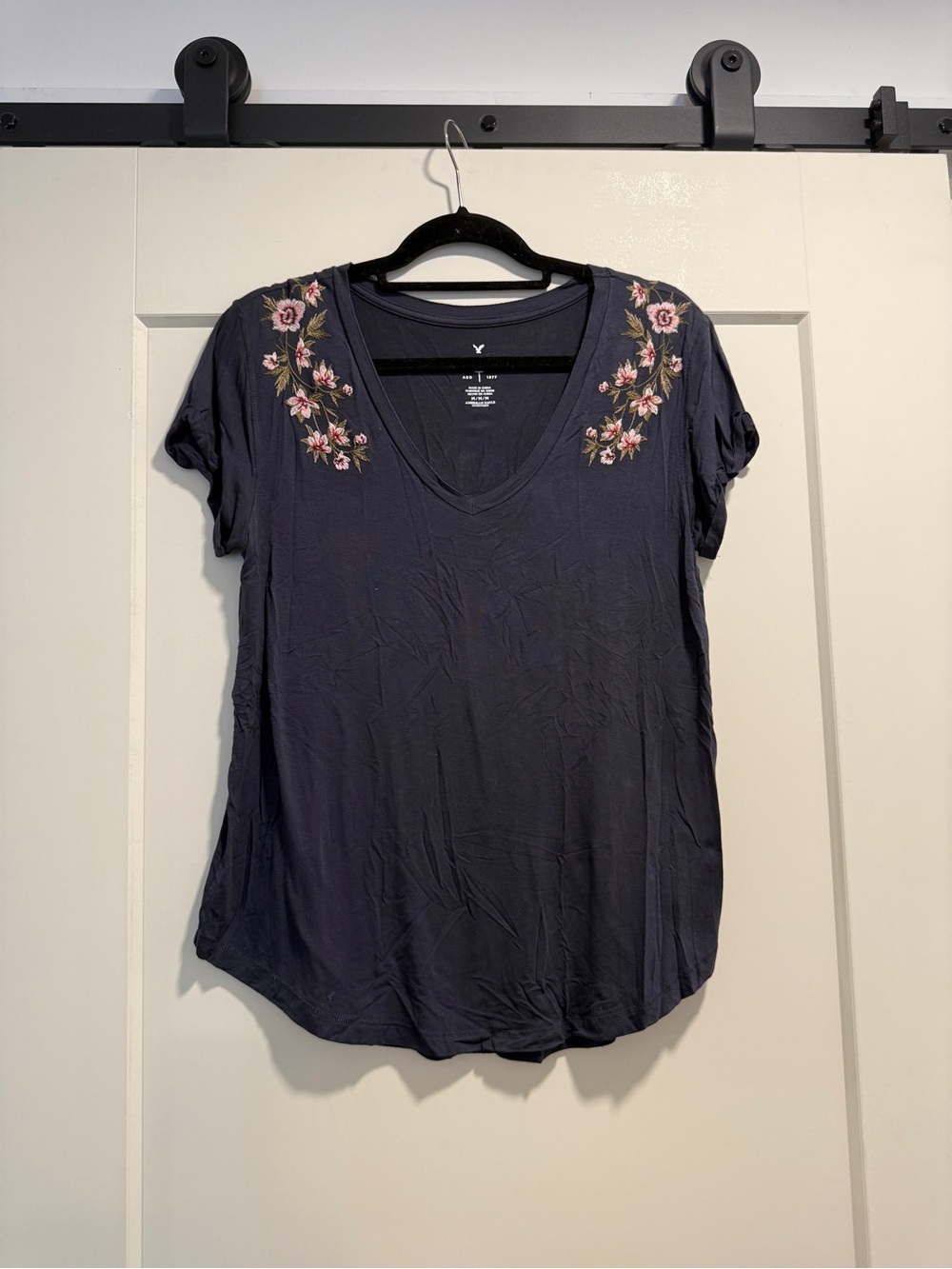 American Eagle Outfitters Grey V-Neck Tee with Pink Floral Accents